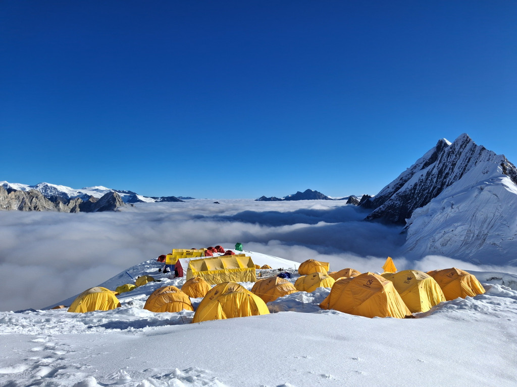 Nauczycielka ekonomika zdobyła Manaslu w Himalajach
