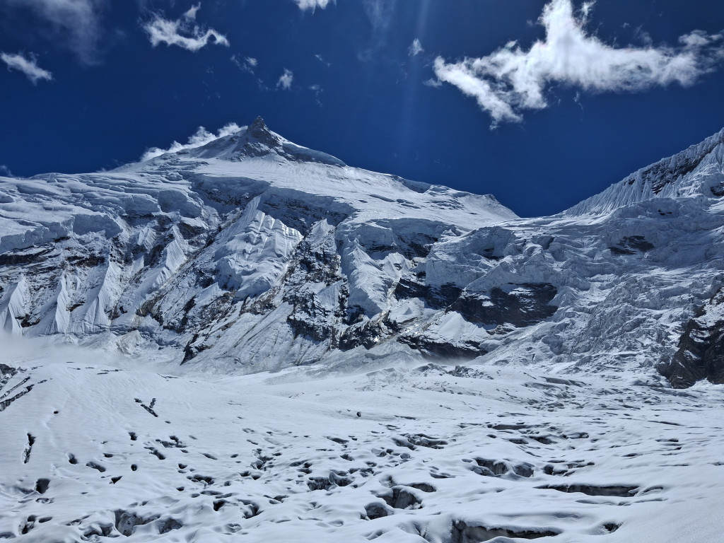Nauczycielka ekonomika zdobyła Manaslu w Himalajach