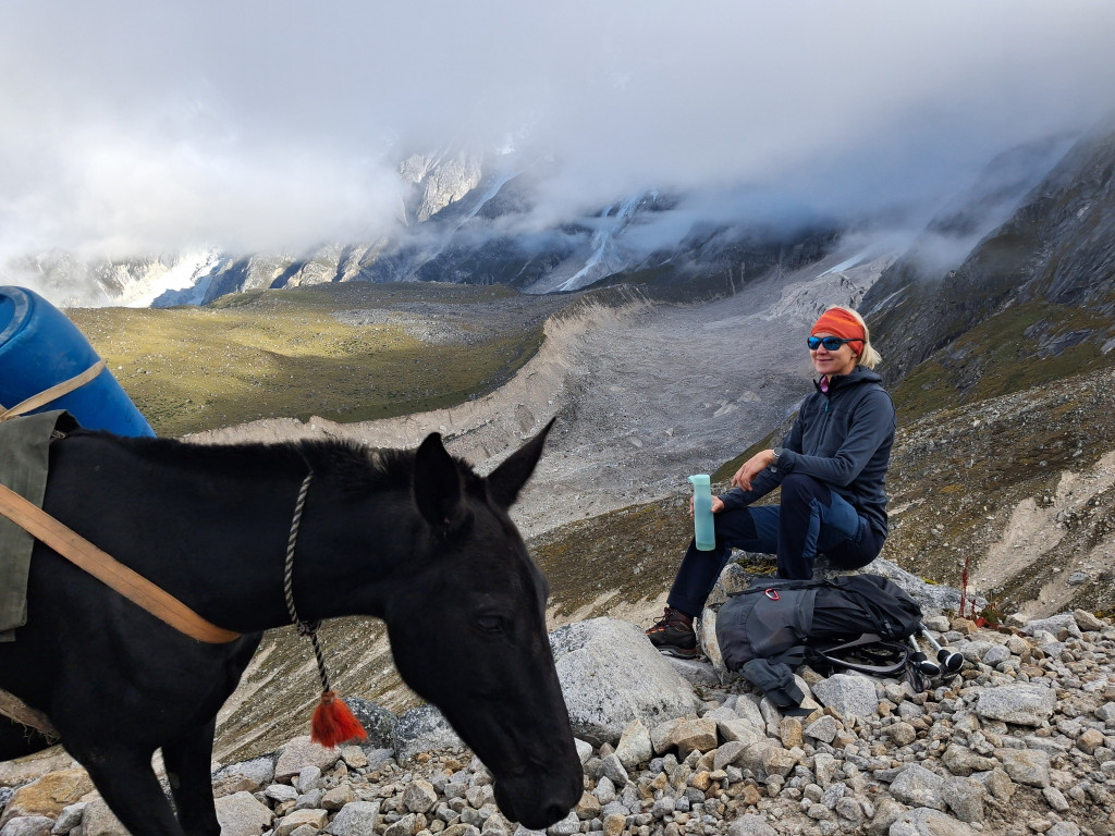 Nauczycielka ekonomika zdobyła Manaslu w Himalajach