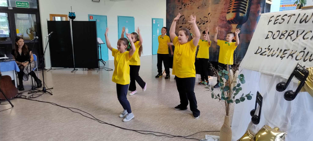 Festiwal Dobrych Dźwięków w Szkole Podstawowej w Durągu