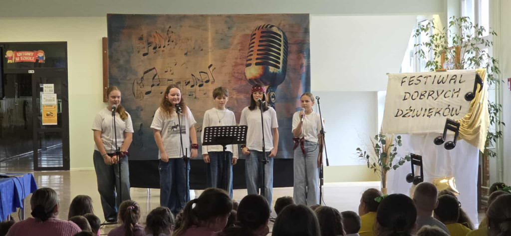 Festiwal Dobrych Dźwięków w Szkole Podstawowej w Durągu