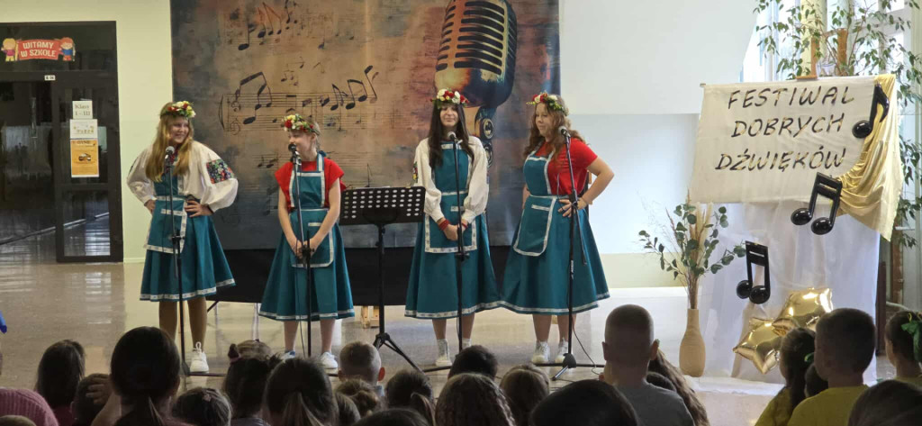 Festiwal Dobrych Dźwięków w Szkole Podstawowej w Durągu