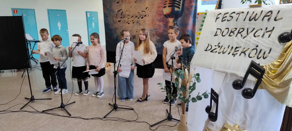 Festiwal Dobrych Dźwięków w Szkole Podstawowej w Durągu