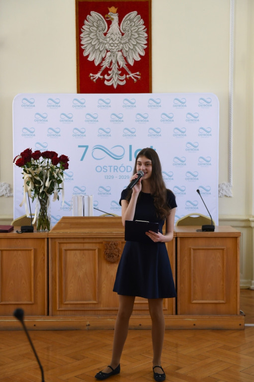 16 nauczycielek nagrodzonych przez Burmistrza Ostródy