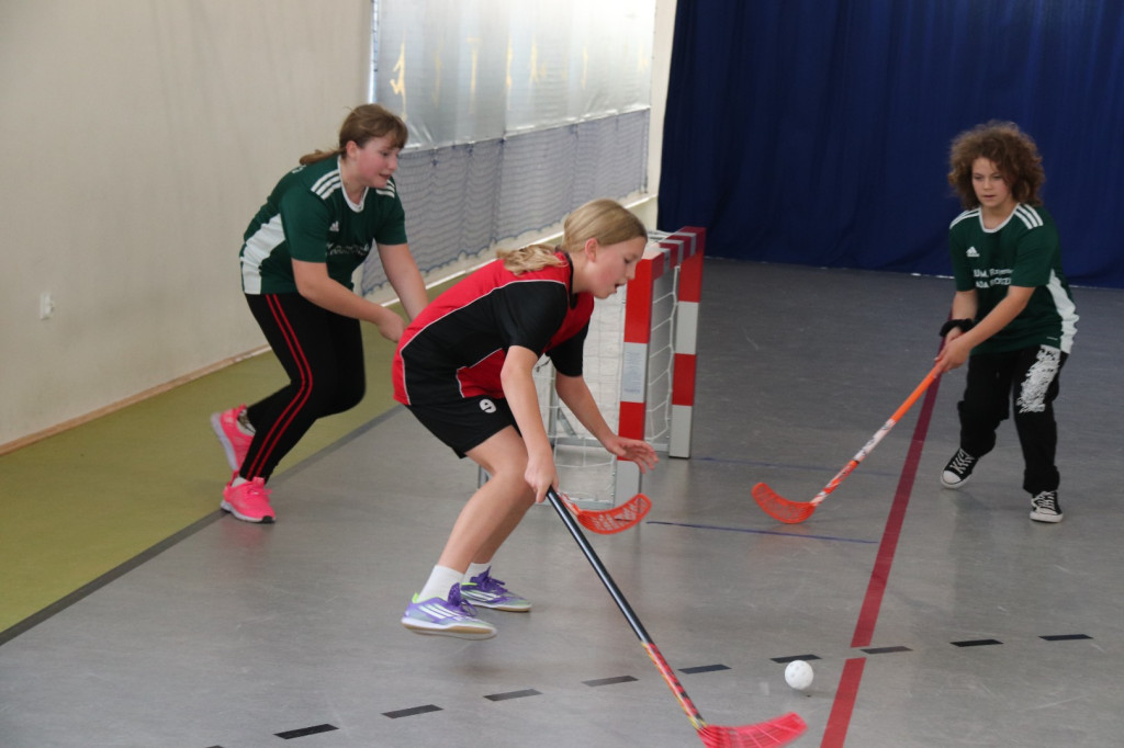 Uczniowie z Pietrzwałdu najlepiej grają w unihokeja