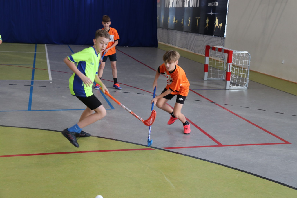 Uczniowie z Pietrzwałdu najlepiej grają w unihokeja