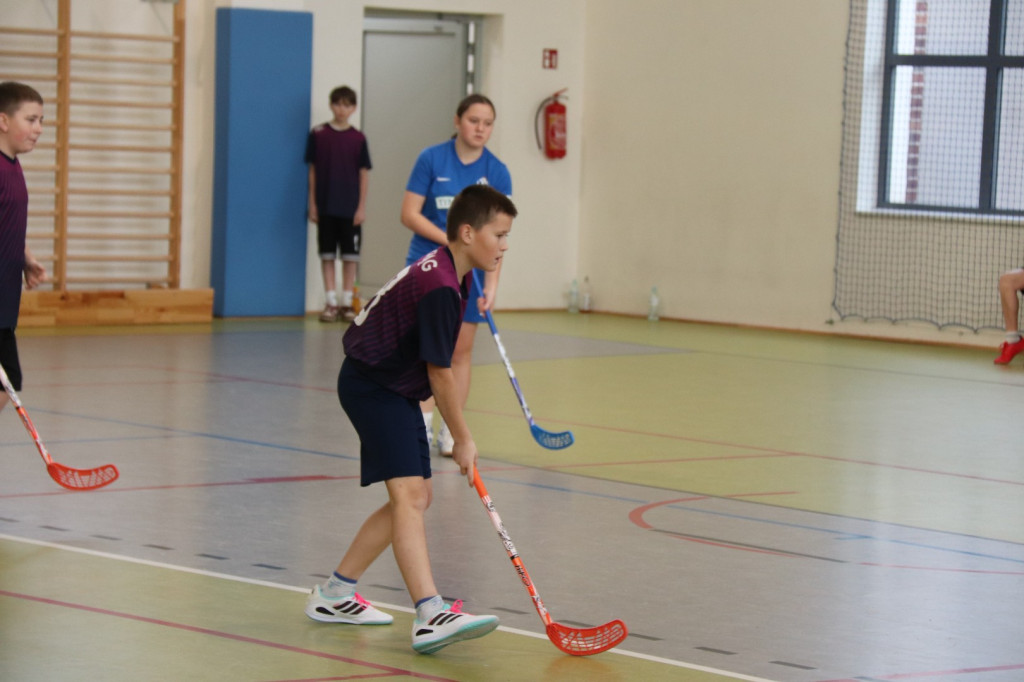 Uczniowie z Pietrzwałdu najlepiej grają w unihokeja