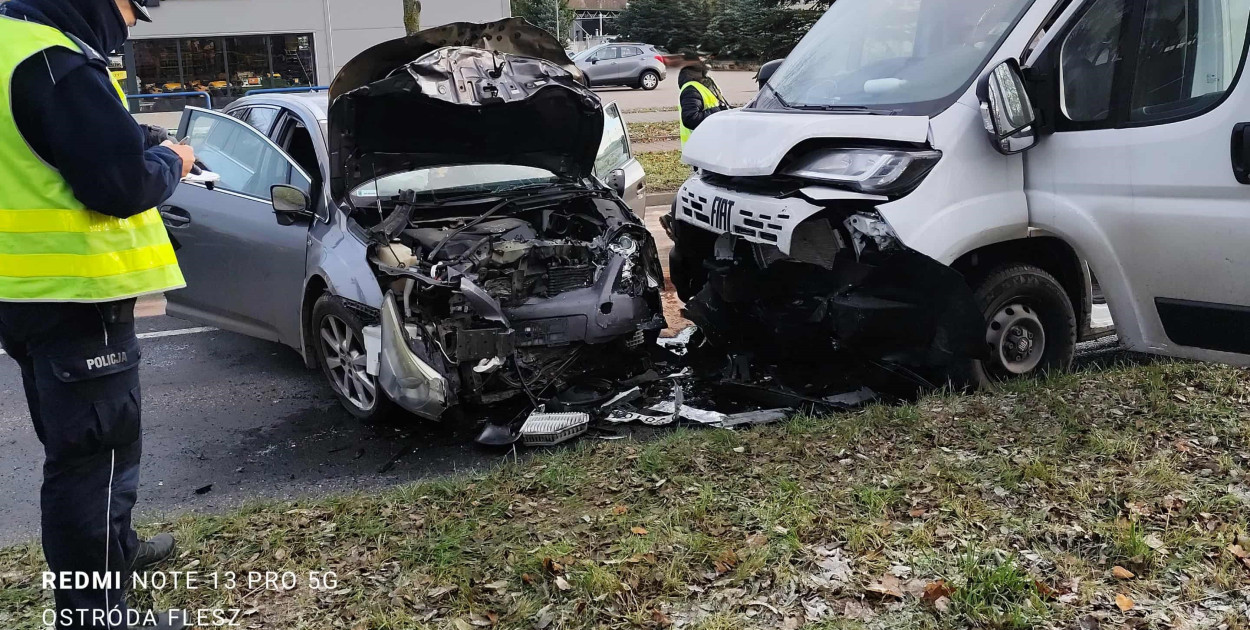 Wypadek w Ostródzie na ul. Grunwaldzkiej! 3 osoby w szpitalu!