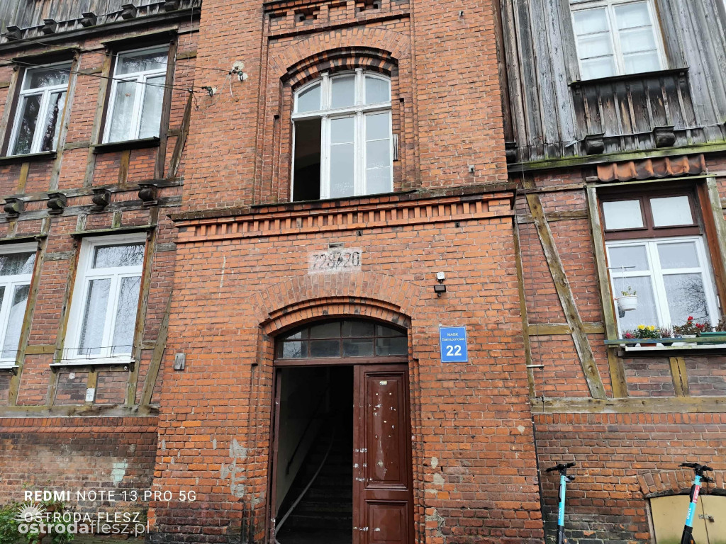 Pożar na ul. Garnizonowej w Ostródzie. Ewakuowano mieszkańców