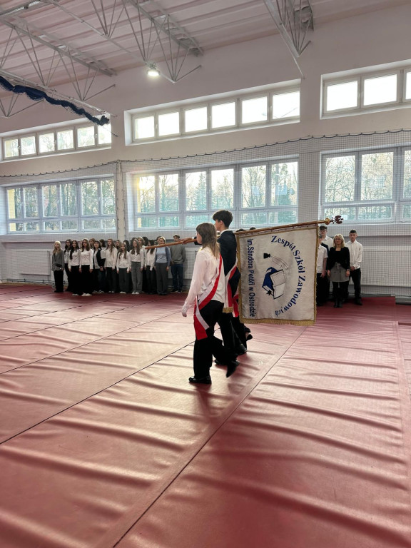 Pierwszoklasiści z ekonomika uroczyście ślubowali