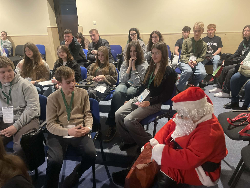 Gm. Ostróda:Uczennice z SP w Durągu na konferencji