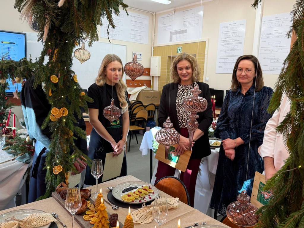 Konkurs na Najpiękniejszy Stół Bożonarodzeniowy