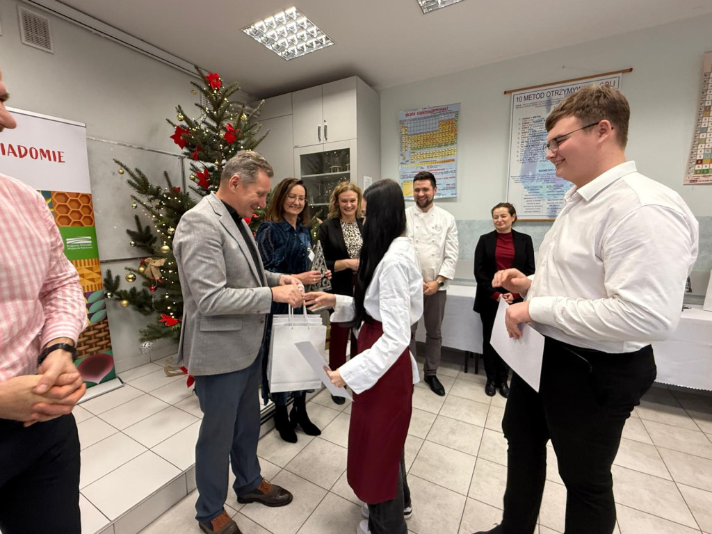 Konkurs na Najpiękniejszy Stół Bożonarodzeniowy