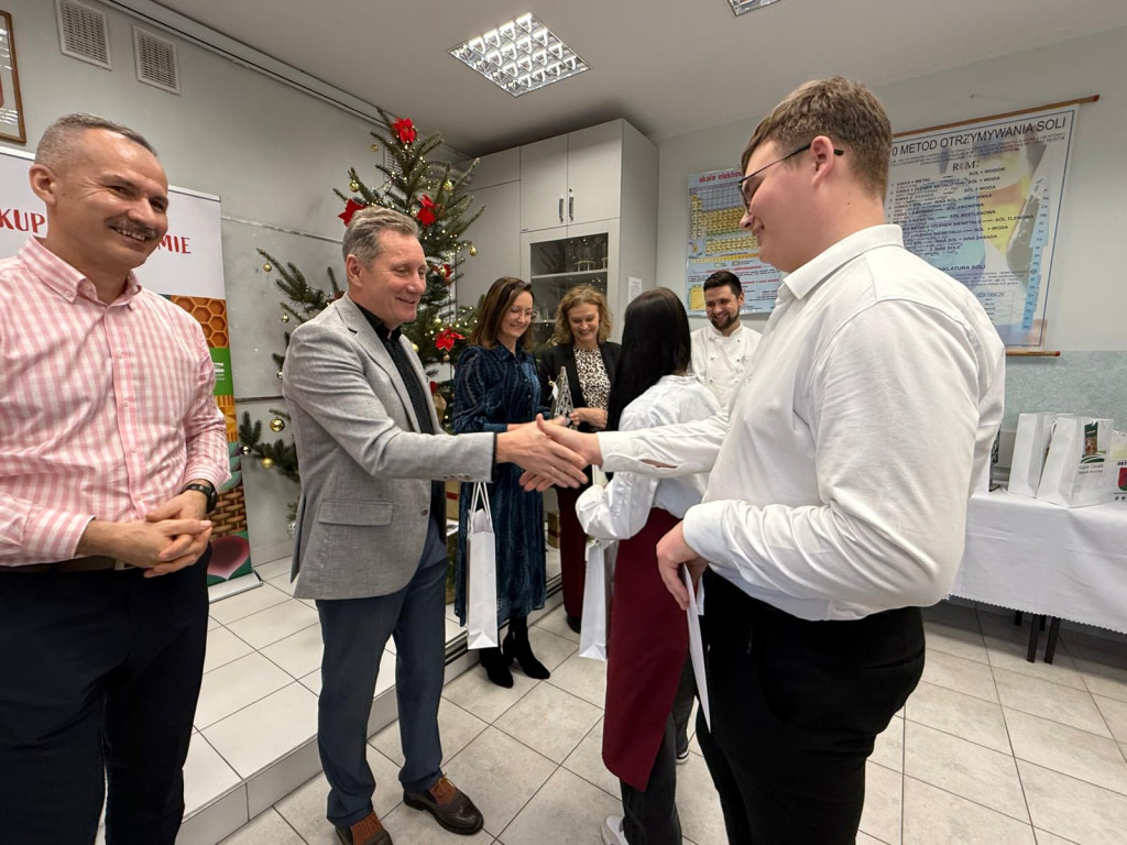 Konkurs na Najpiękniejszy Stół Bożonarodzeniowy