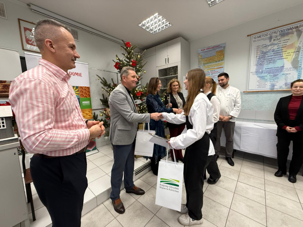 Konkurs na Najpiękniejszy Stół Bożonarodzeniowy