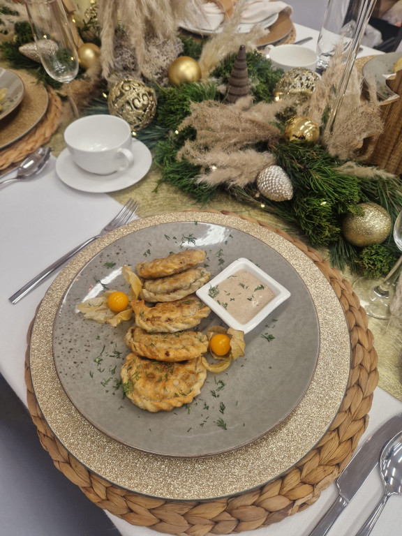 Konkurs na Najpiękniejszy Stół Bożonarodzeniowy