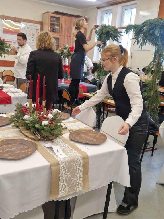 Konkurs na Najpiękniejszy Stół Bożonarodzeniowy