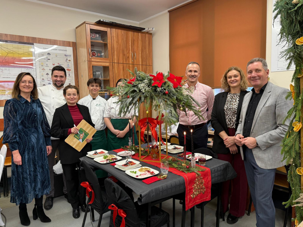 Konkurs na Najpiękniejszy Stół Bożonarodzeniowy