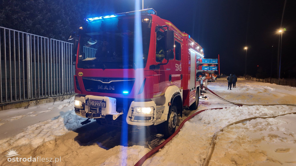 Pożar budynku przy plaży miejskiej w Ostródzie