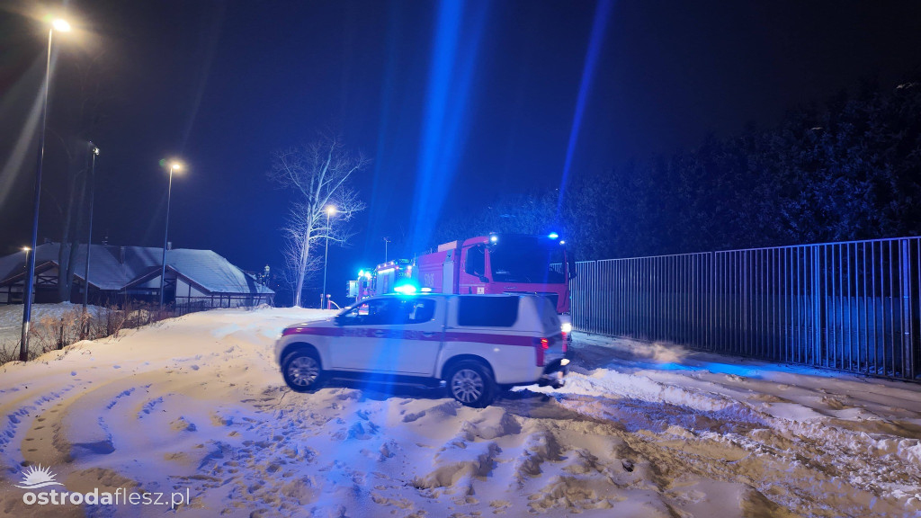 Pożar budynku przy plaży miejskiej w Ostródzie