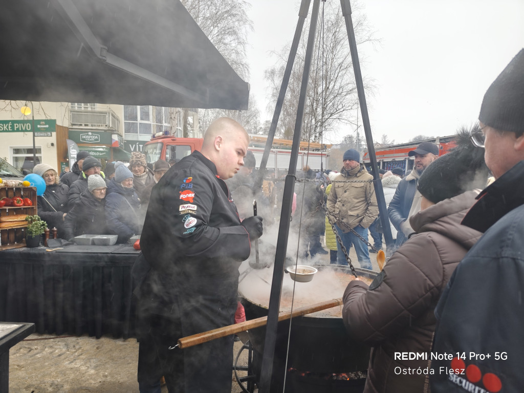 Ostróda: Zimolo na molo rozgrzało Ostródzian