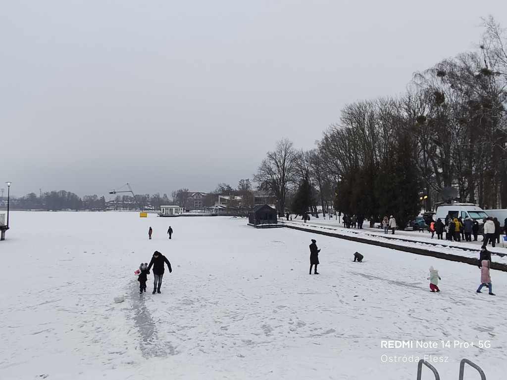 Ostróda: Zimolo na molo rozgrzało Ostródzian