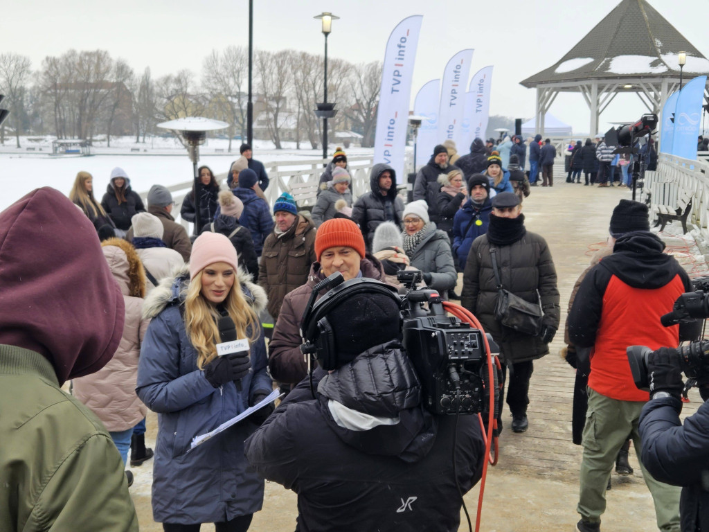 Ostróda: Zimolo na molo rozgrzało Ostródzian
