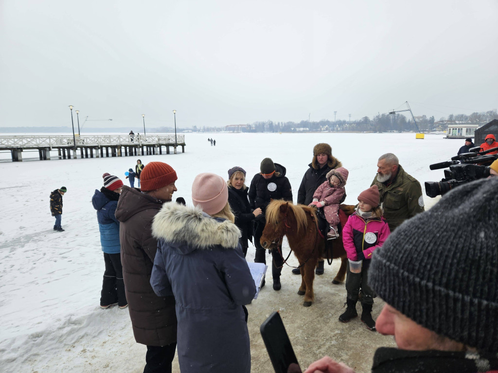 Ostróda: Zimolo na molo rozgrzało Ostródzian