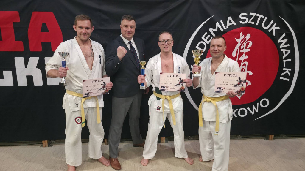 34 medale karateków z Ostródy w Jonkowie