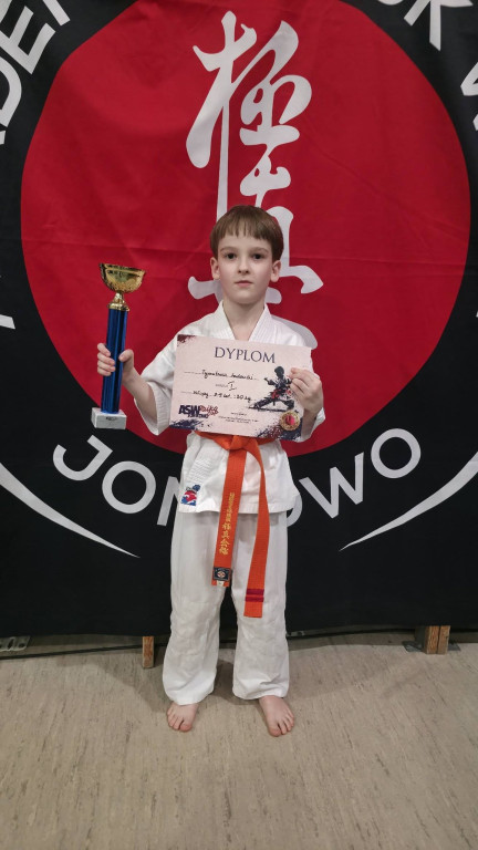 34 medale karateków z Ostródy w Jonkowie