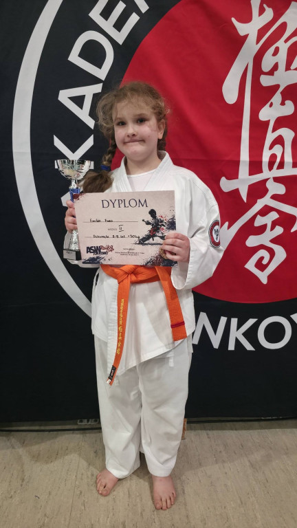 34 medale karateków z Ostródy w Jonkowie