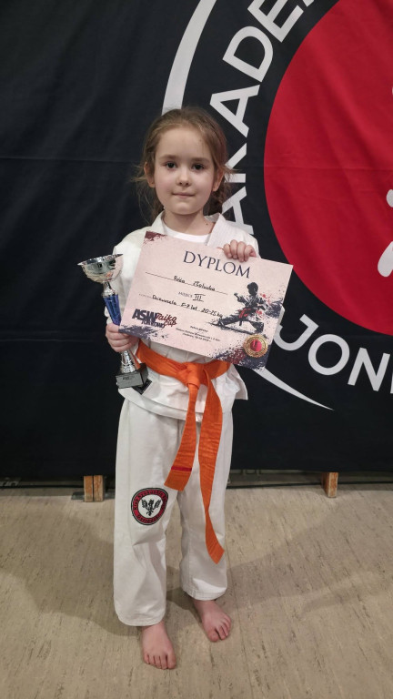 34 medale karateków z Ostródy w Jonkowie