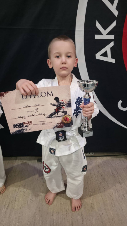 34 medale karateków z Ostródy w Jonkowie