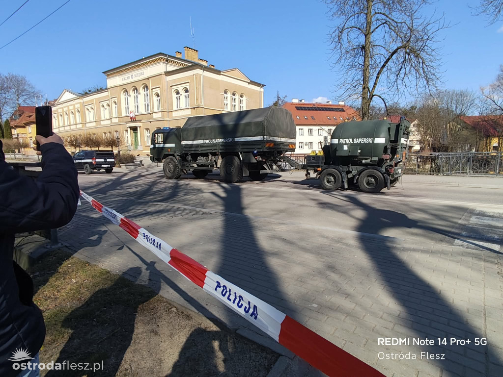 Niewybuch w Drwęcy tuż przy Urzędzie Miejskim