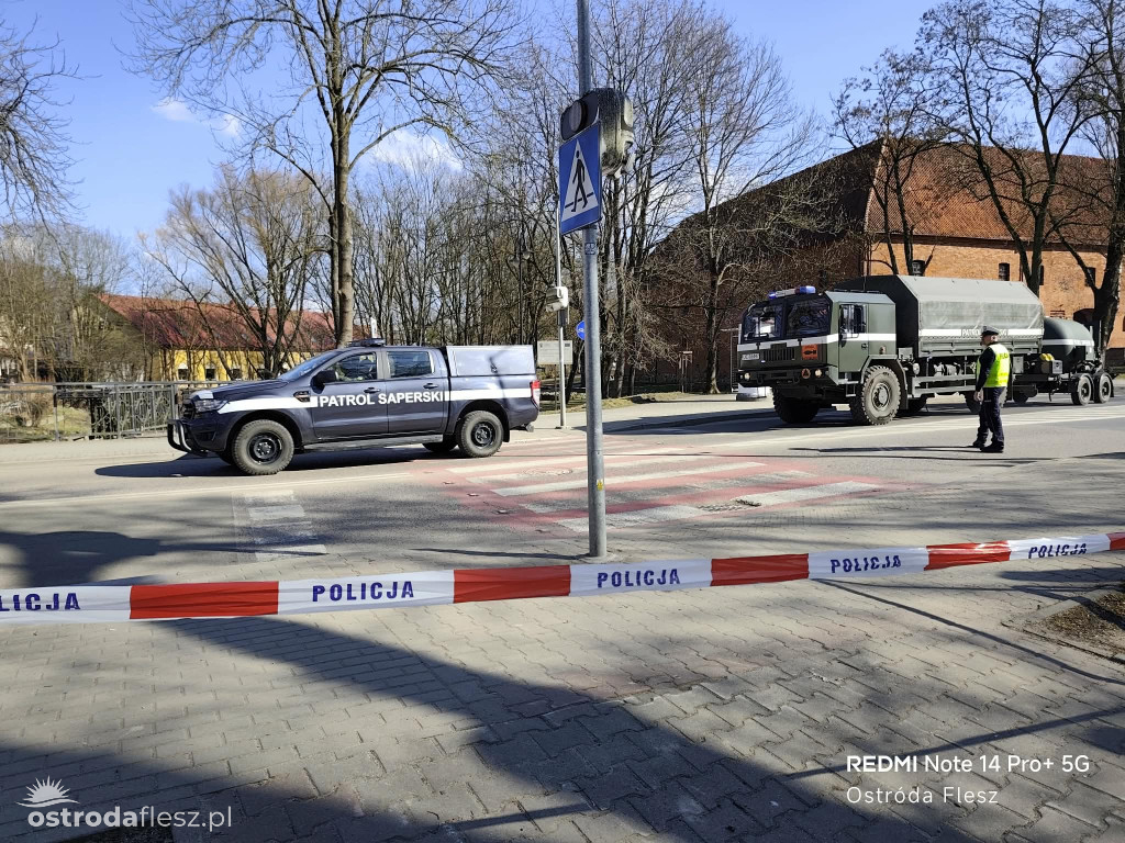 Niewybuch w Drwęcy tuż przy Urzędzie Miejskim