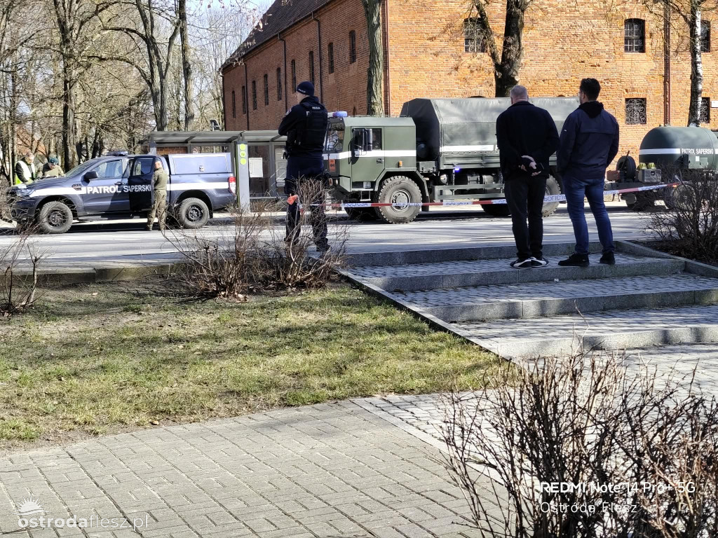 Niewybuch w Drwęcy tuż przy Urzędzie Miejskim