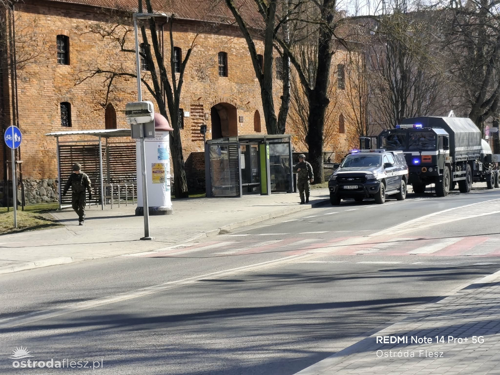 Niewybuch w Drwęcy tuż przy Urzędzie Miejskim