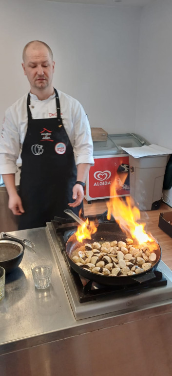 Nauczyciele brali udział w warsztatach kulinarnych