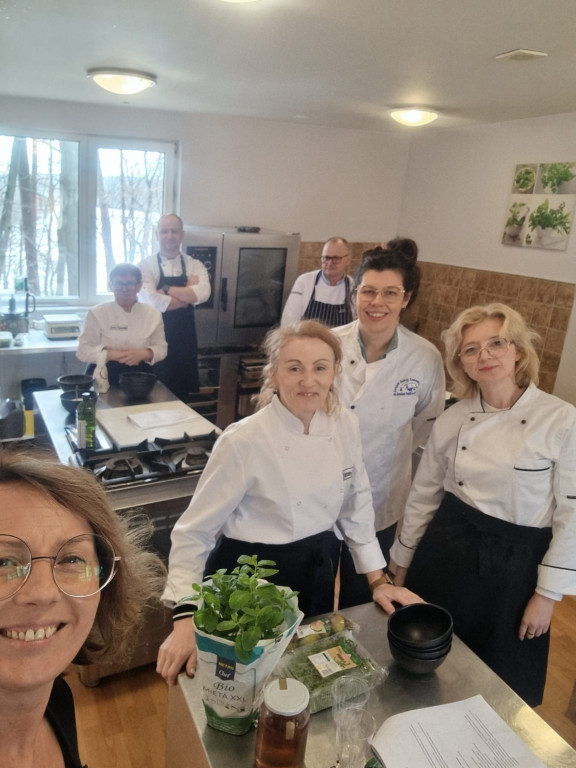 Nauczyciele brali udział w warsztatach kulinarnych