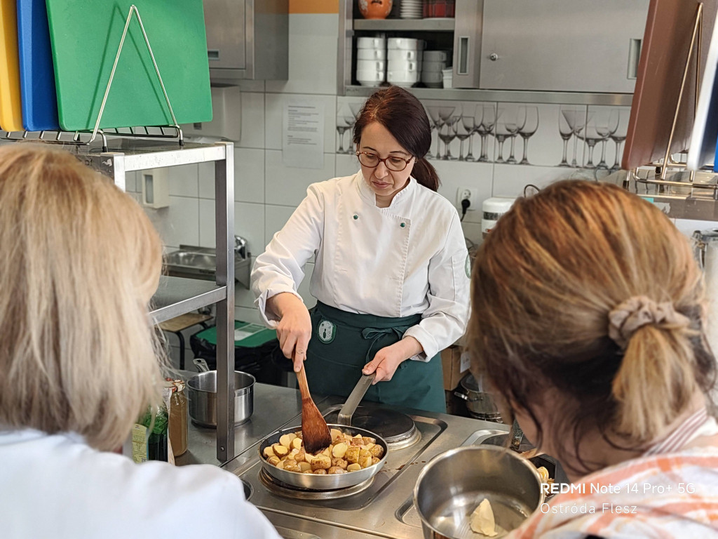 Bałkańskie smaki w szkolnej kuchni w Rolniku