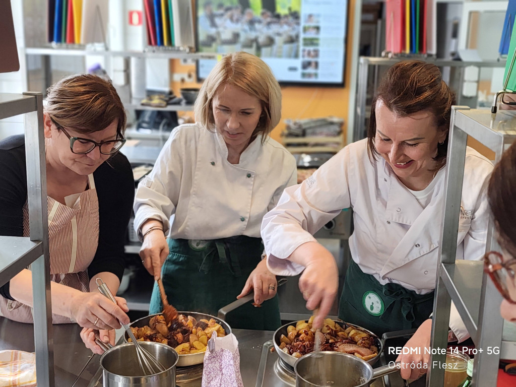 Bałkańskie smaki w szkolnej kuchni w Rolniku
