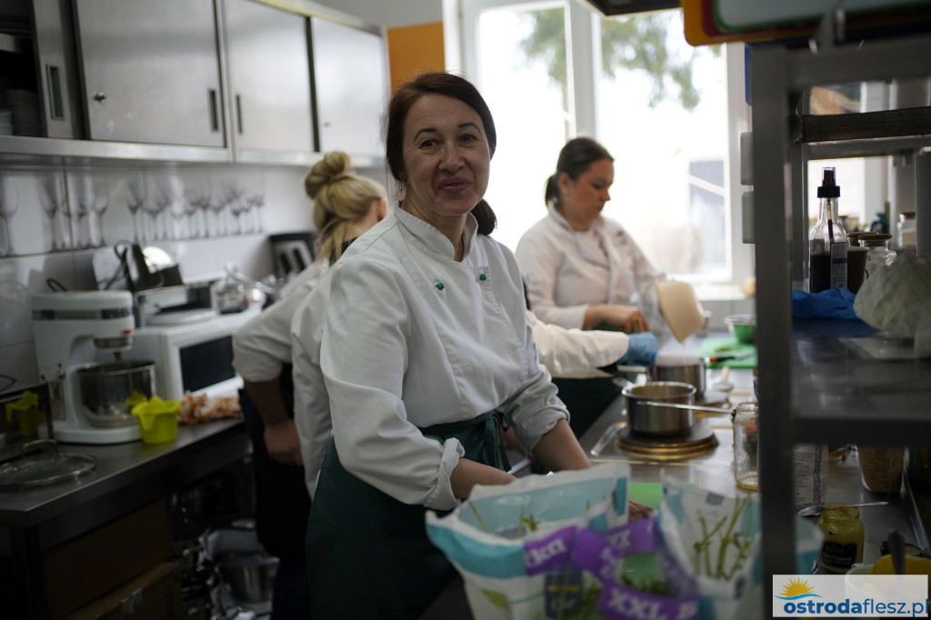 Bałkańskie smaki w szkolnej kuchni w Rolniku