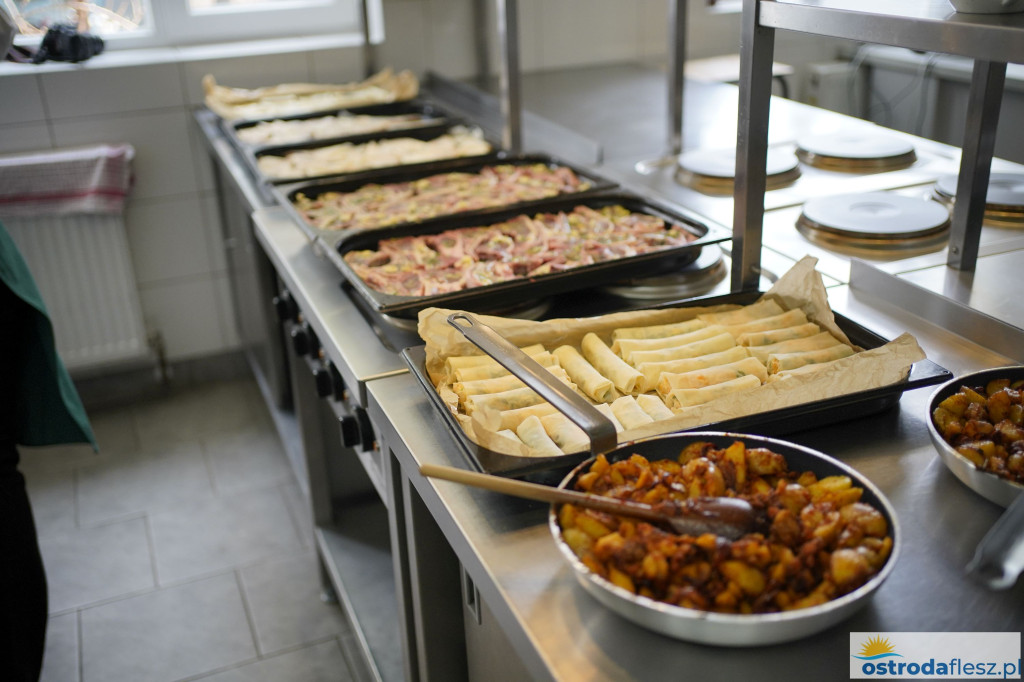 Bałkańskie smaki w szkolnej kuchni w Rolniku