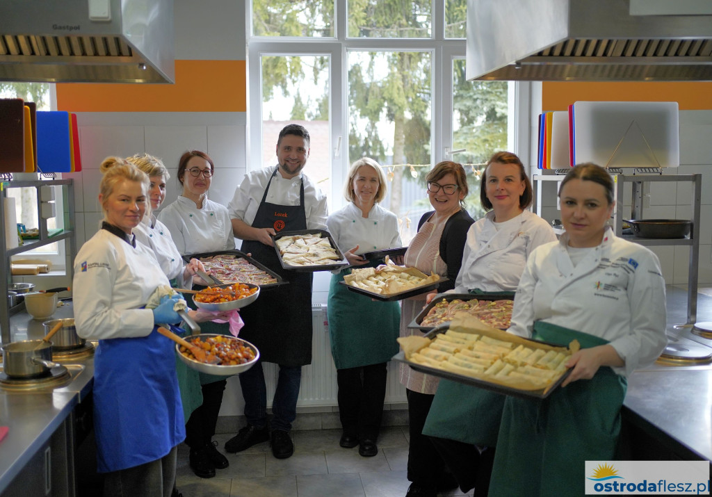 Bałkańskie smaki w szkolnej kuchni w Rolniku