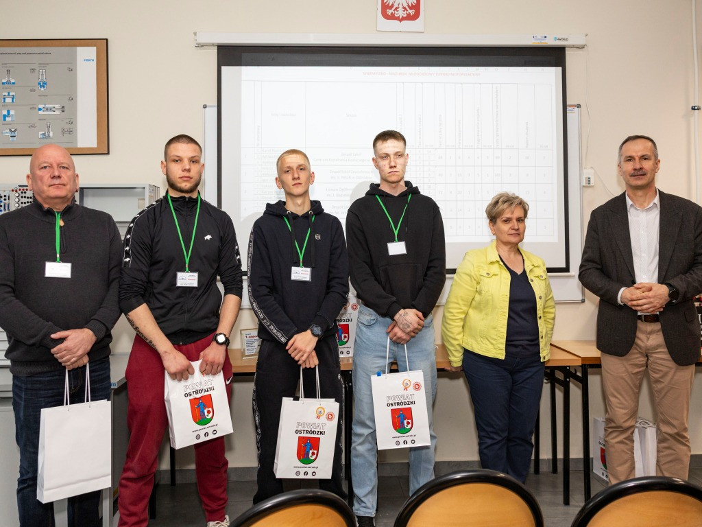 Uczniowie z Rolnika najlepsi w powiecie w Turnieju