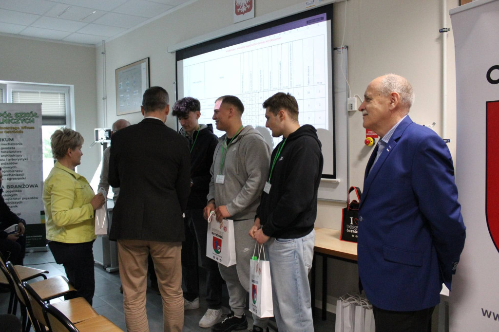 Uczniowie z Rolnika najlepsi w powiecie w Turnieju