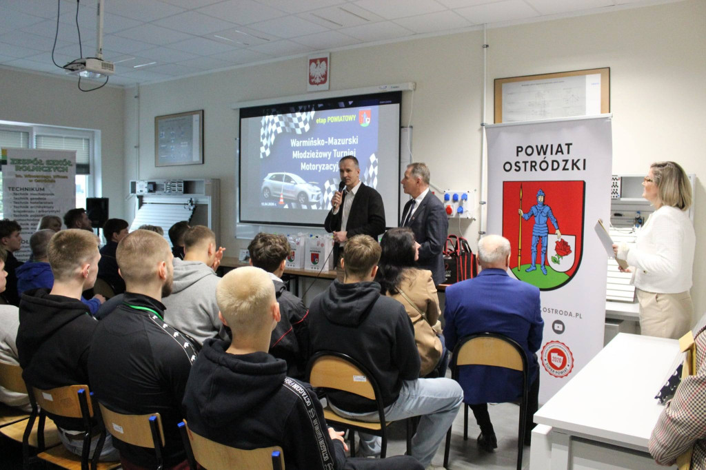 Uczniowie z Rolnika najlepsi w powiecie w Turnieju