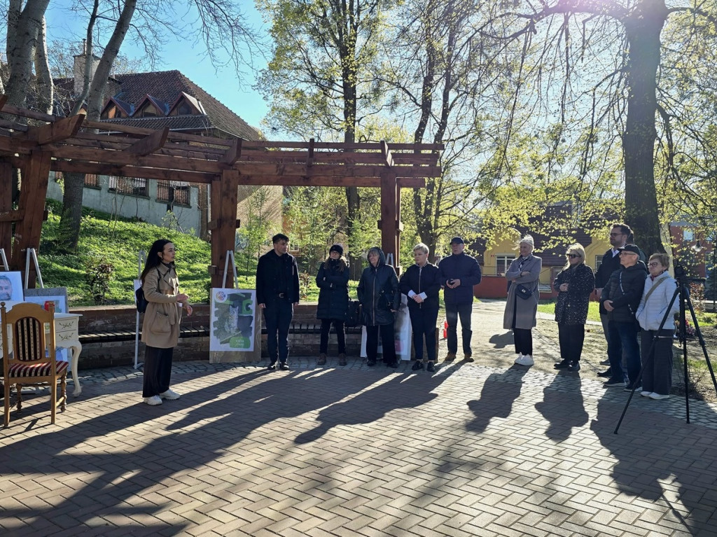 Ostróda uczciła Łukasza Litewkę w Ogrodzie Różanym