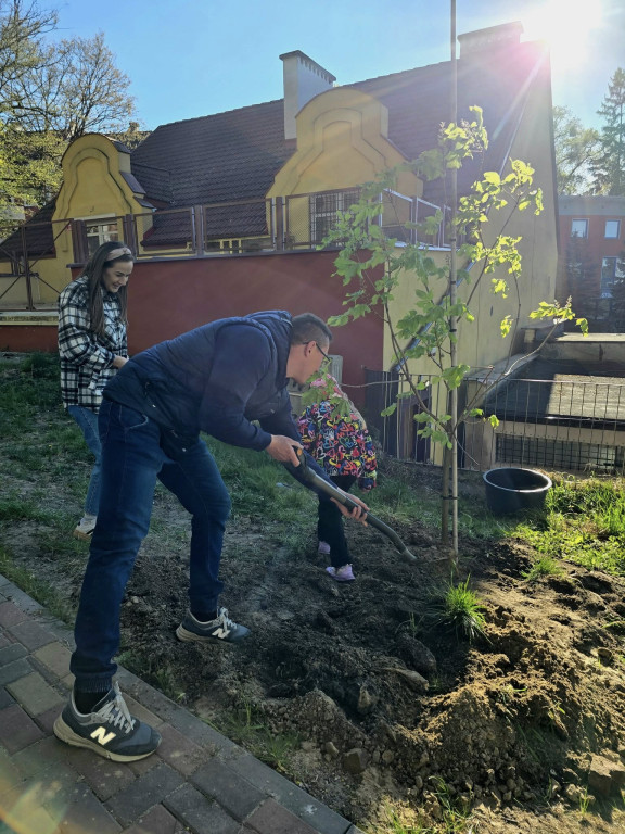 Ostróda uczciła Łukasza Litewkę w Ogrodzie Różanym