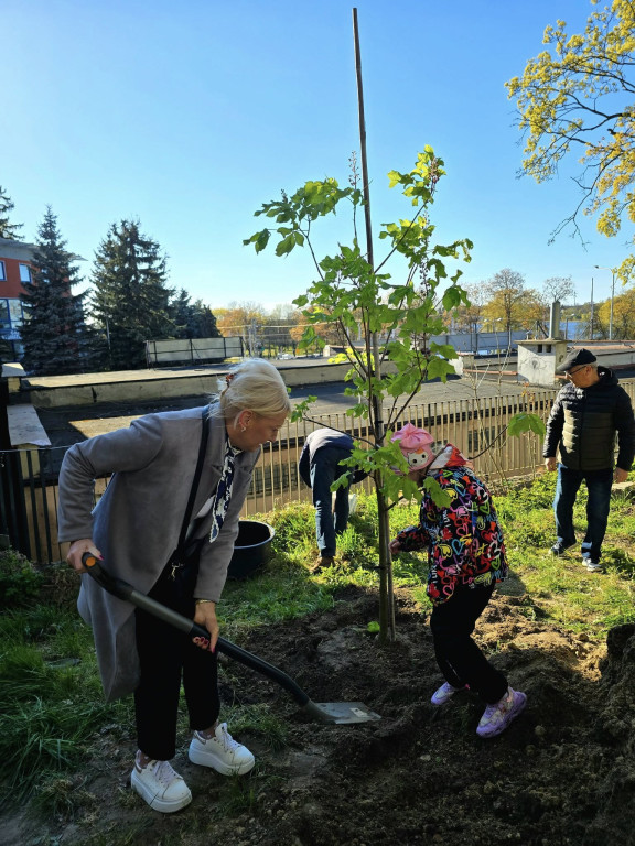 Ostróda uczciła Łukasza Litewkę w Ogrodzie Różanym
